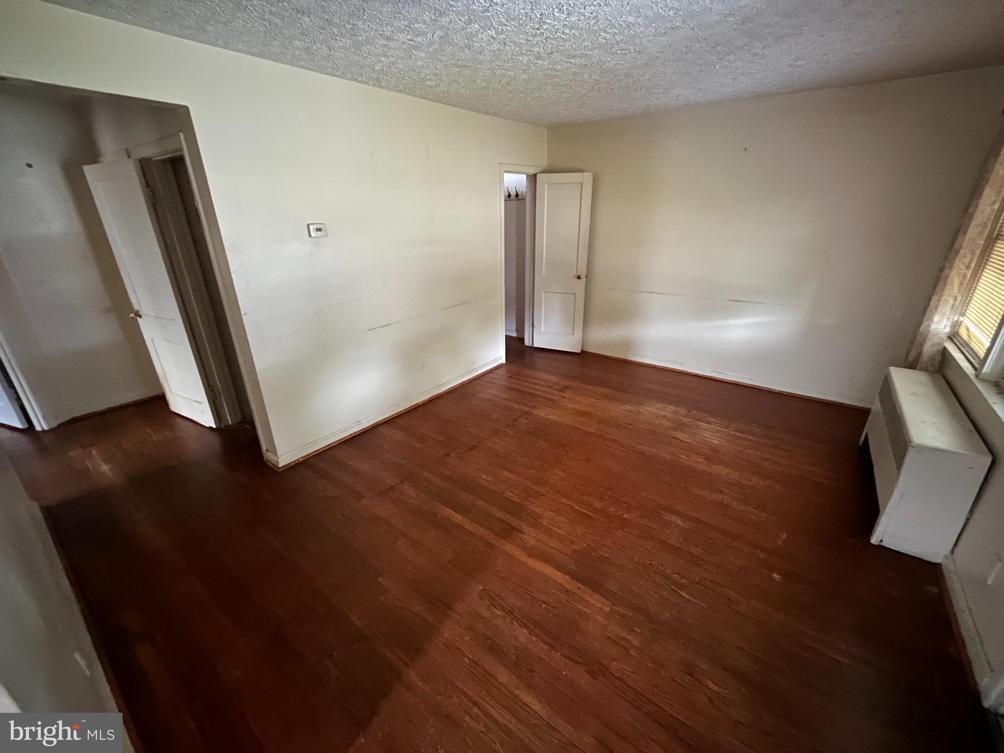 LAURAVILLE HISTORIC DISTRICT - Residential