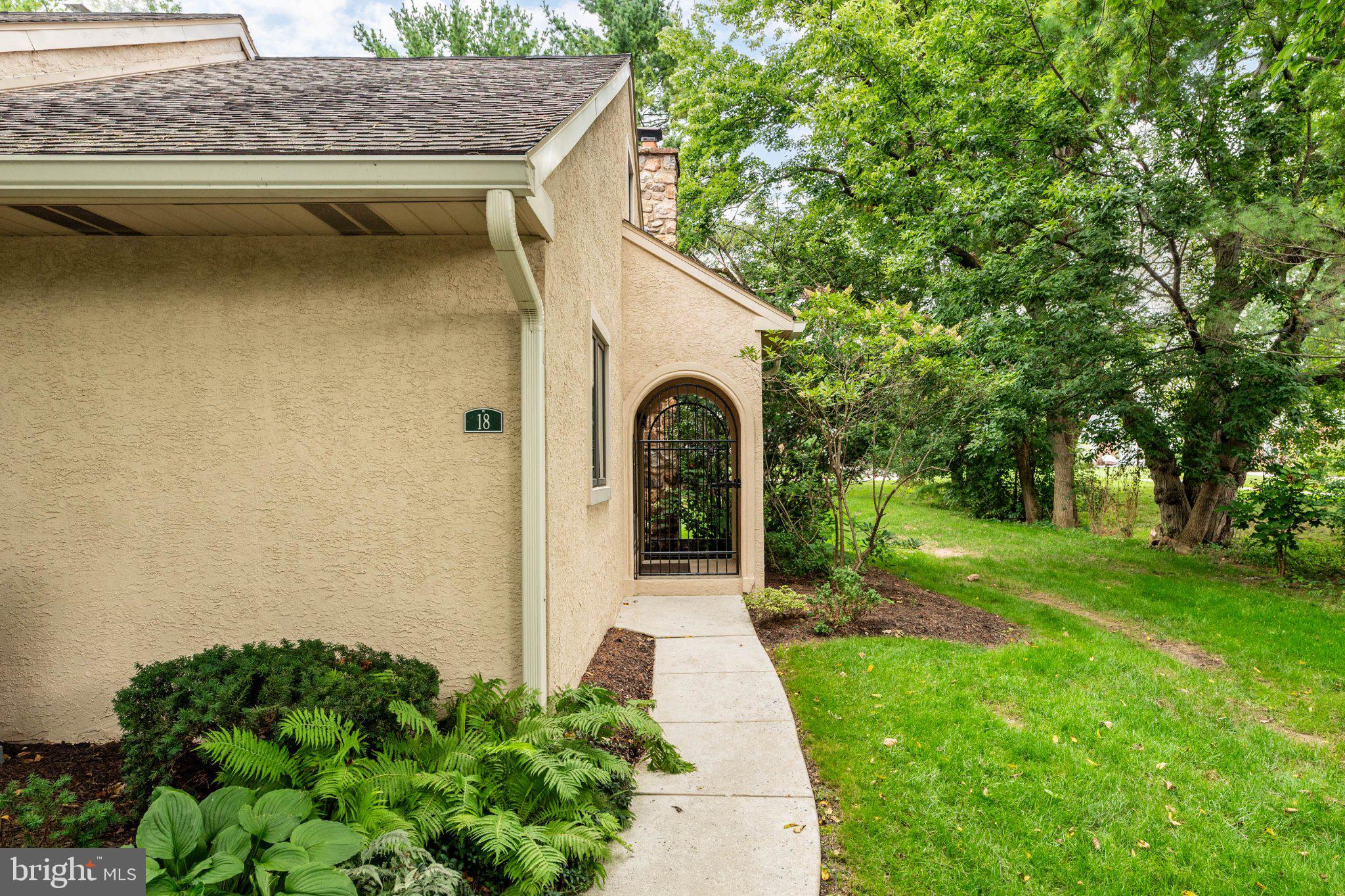 731 WYNNEWOOD ROAD 18