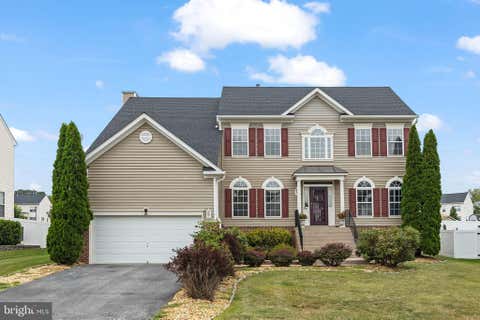 Homes For Sale - 114 Nassau Drive<br/> WINCHESTER, VA 22602
