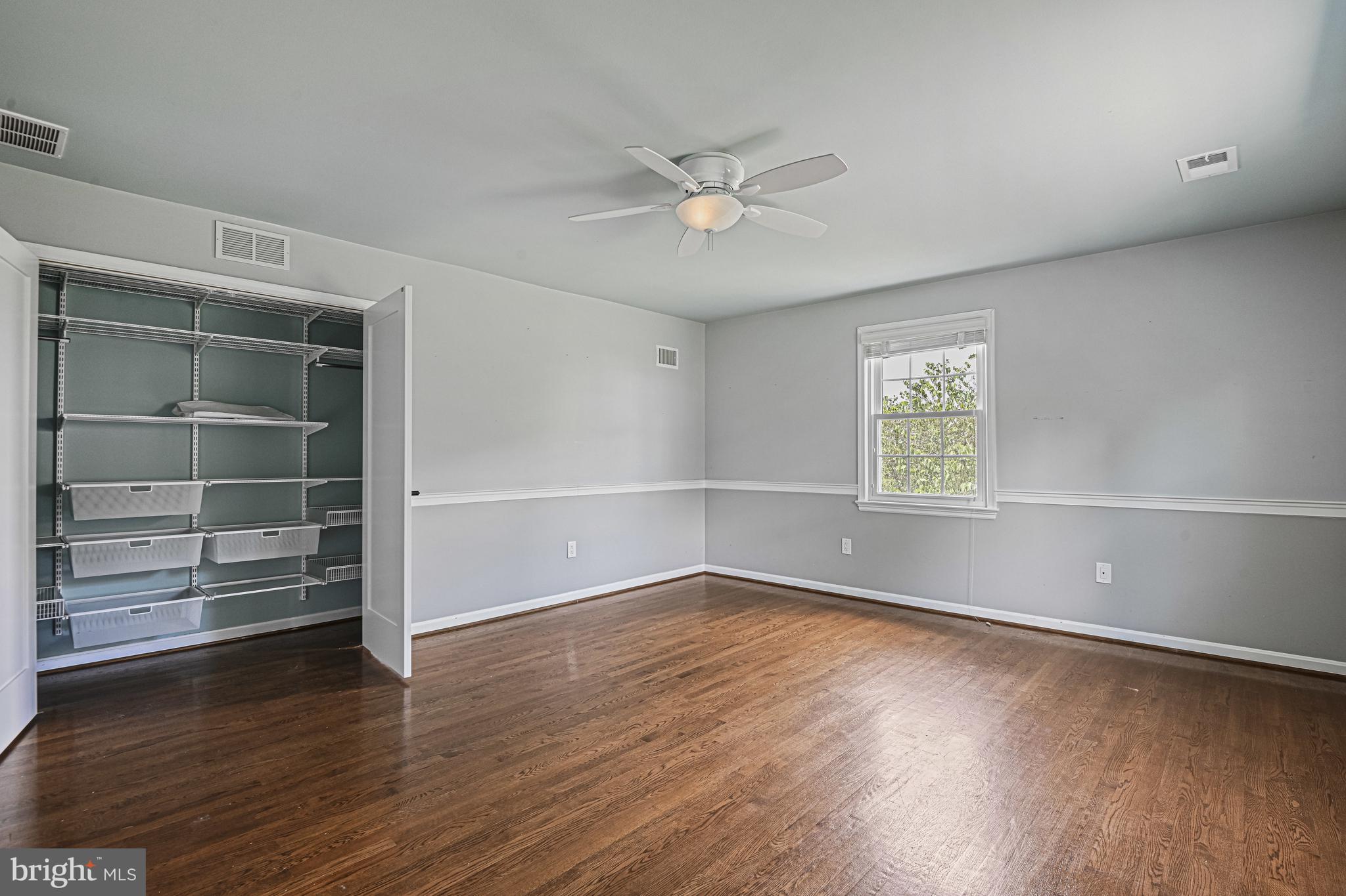 SPRING RIDGE - Residential