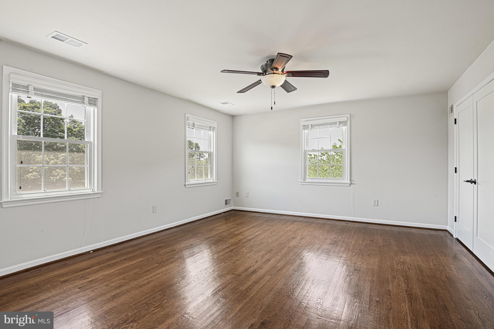 SPRING RIDGE - Residential