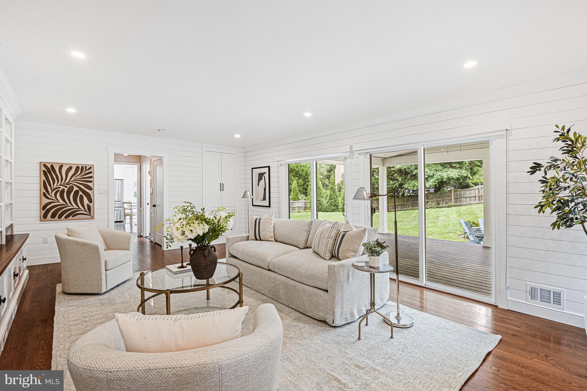 SPRING RIDGE - Residential