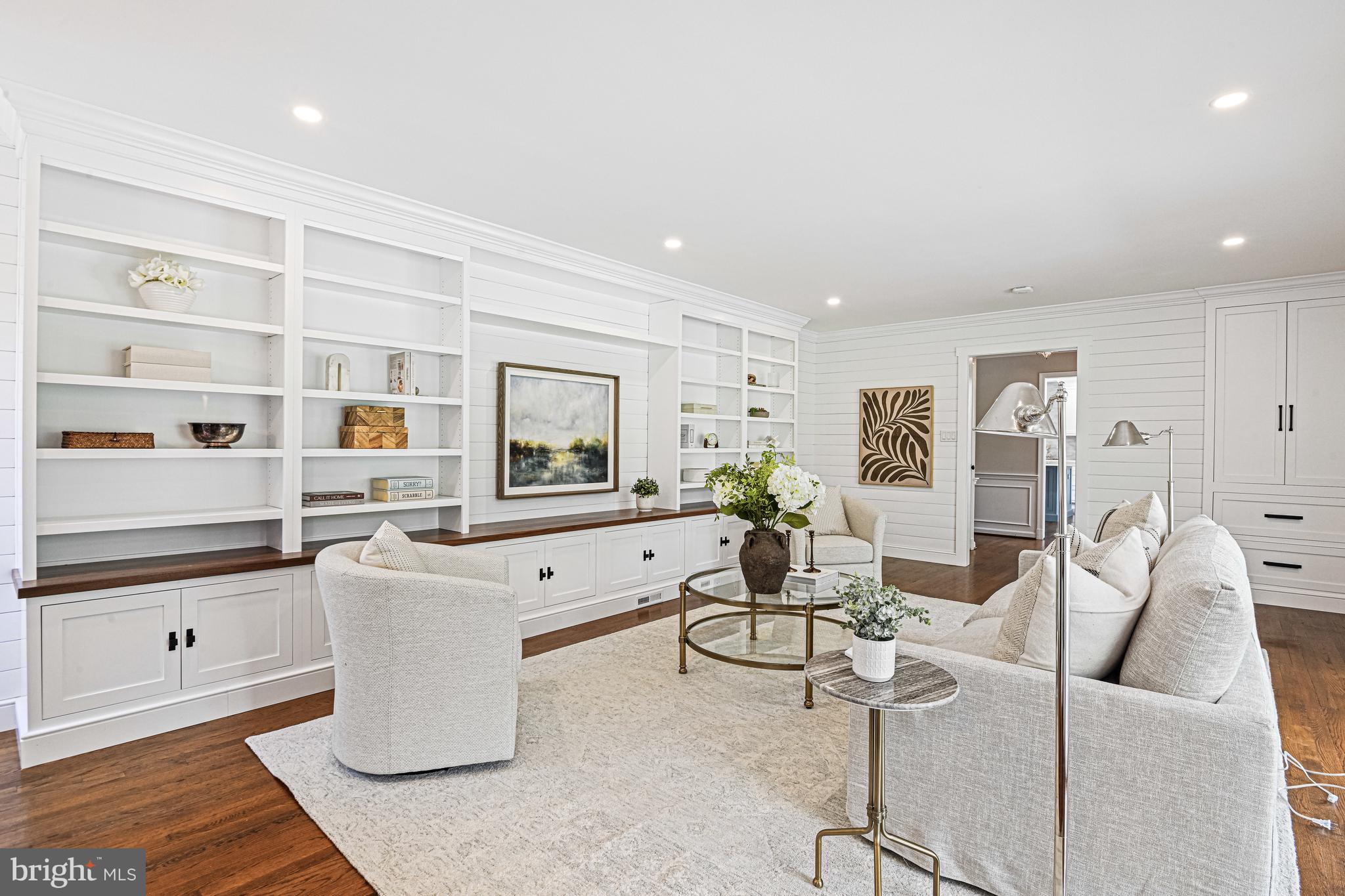 SPRING RIDGE - Residential