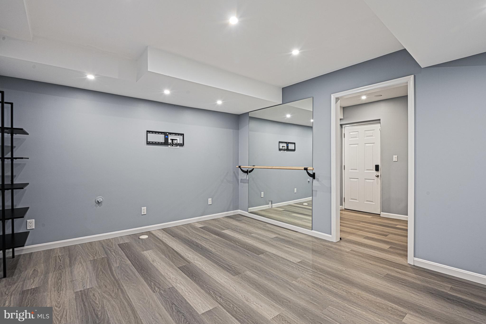 SPRING RIDGE - Residential