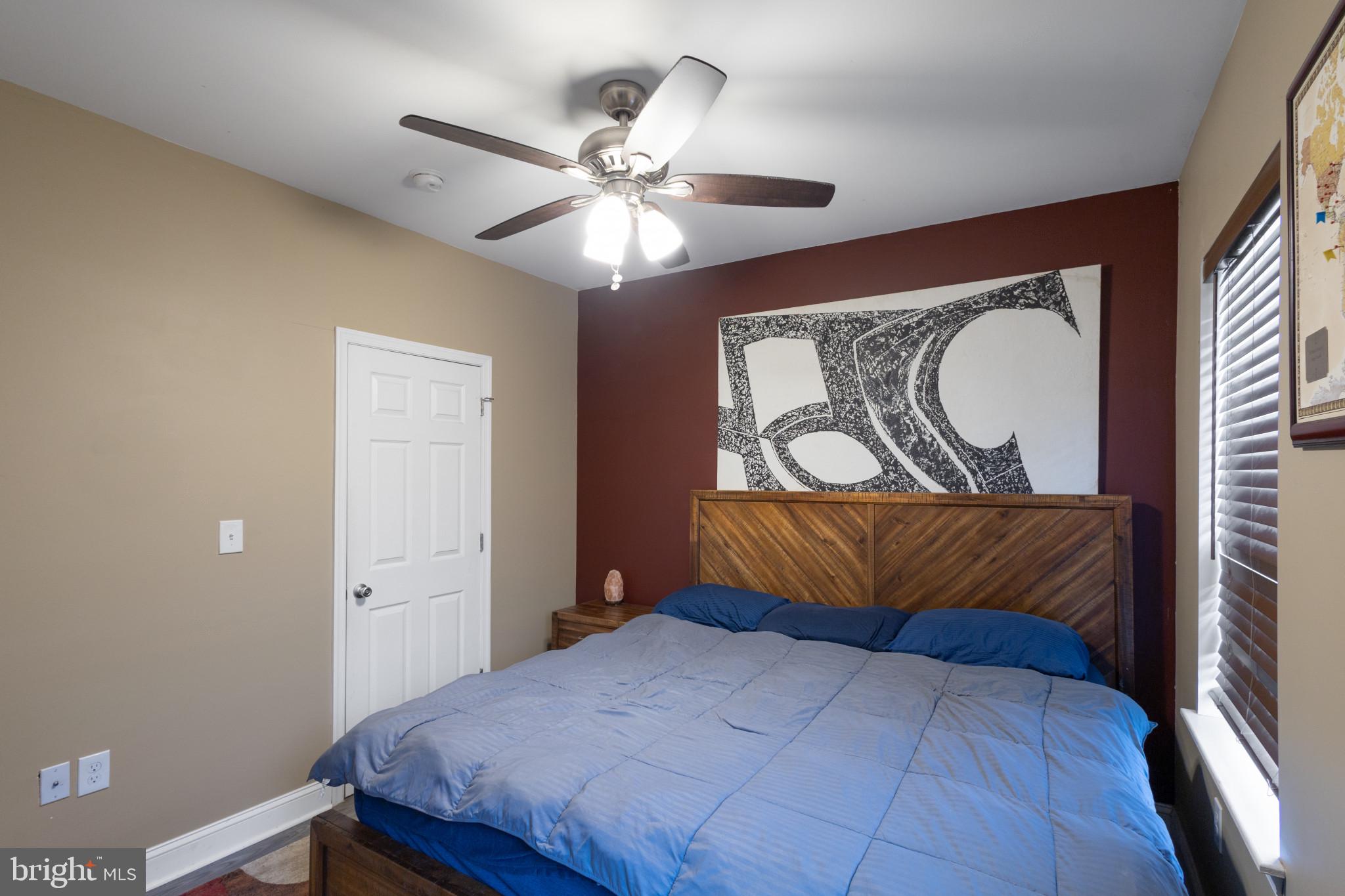 POINT BREEZE - Residential