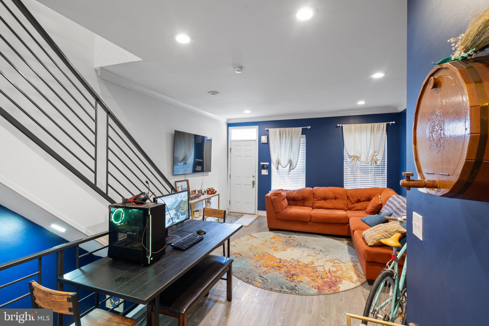 POINT BREEZE - Residential