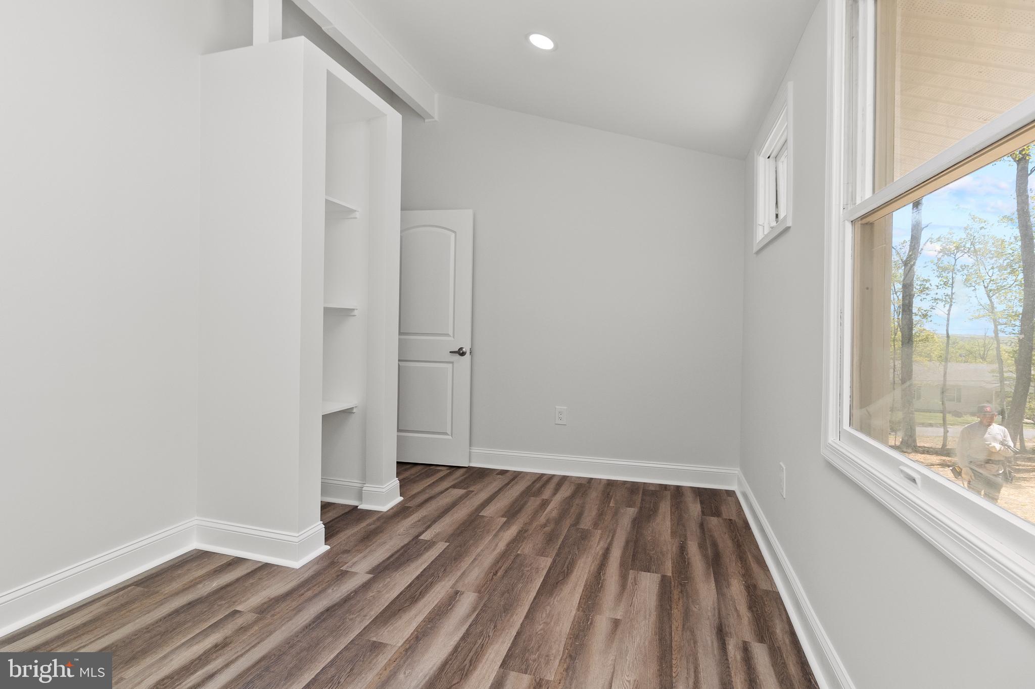 SHAWNEE LAND - Residential