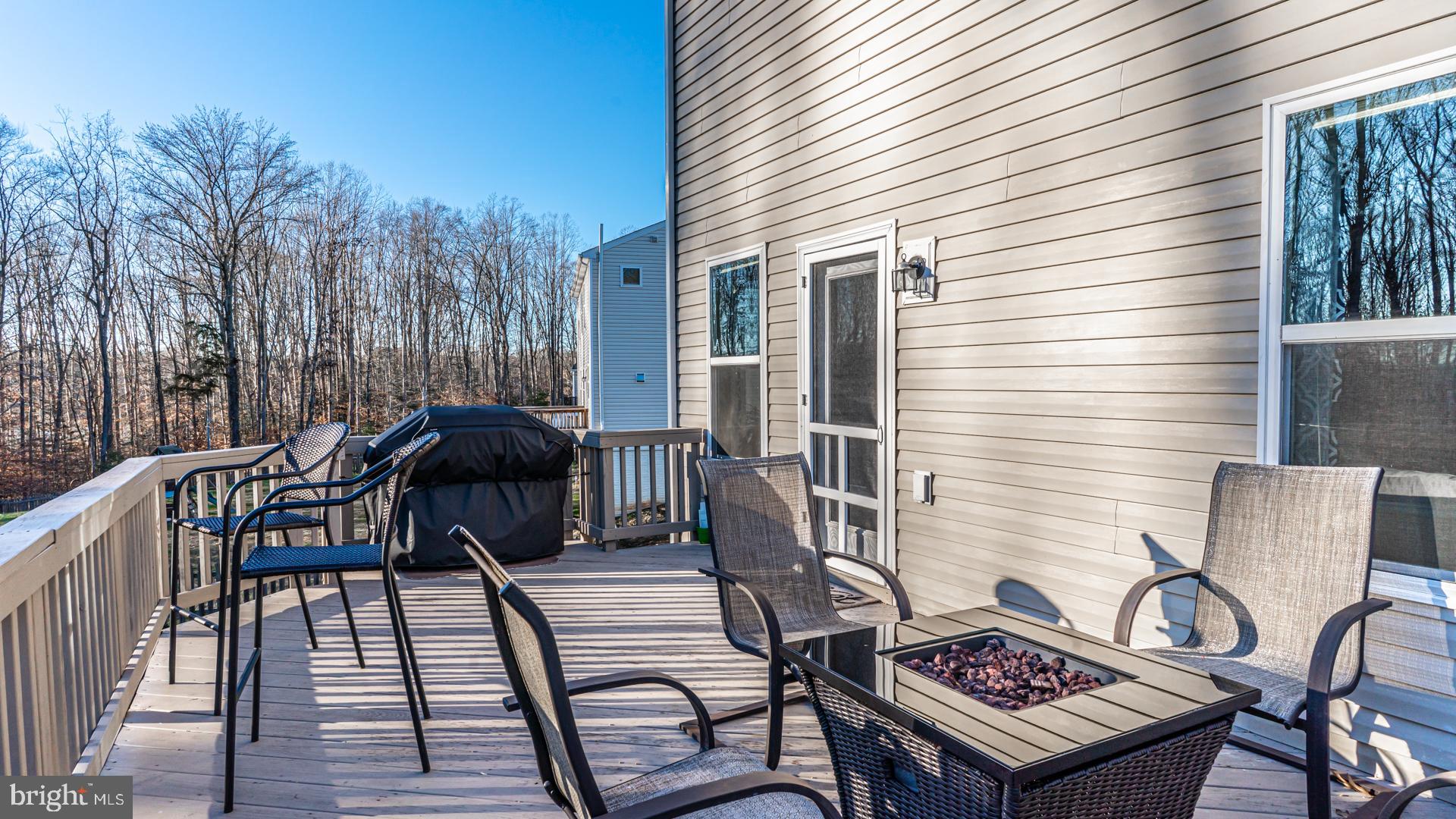 STAFFORD LAKES VILLAGE - Residential