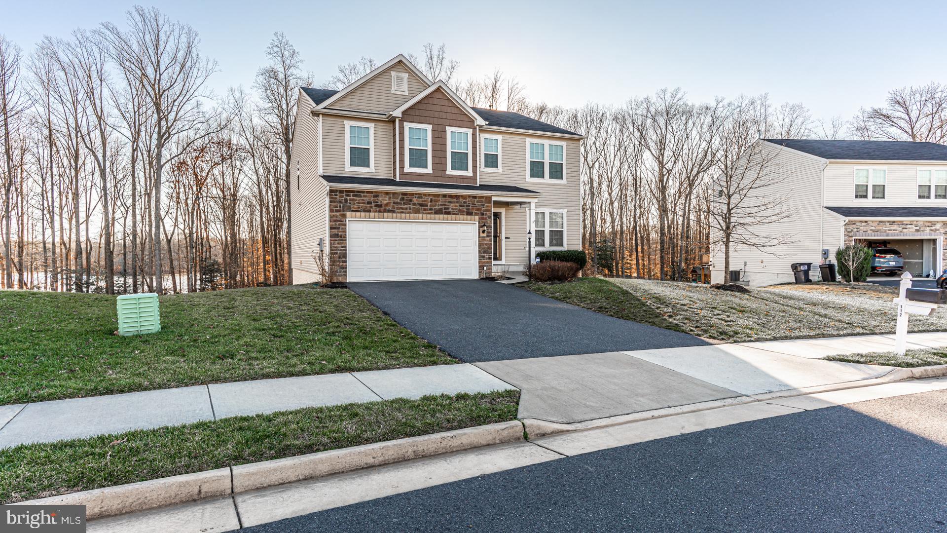 STAFFORD LAKES VILLAGE - Residential