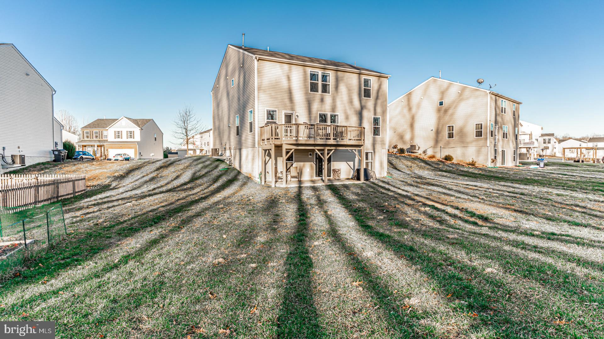 STAFFORD LAKES VILLAGE - Residential