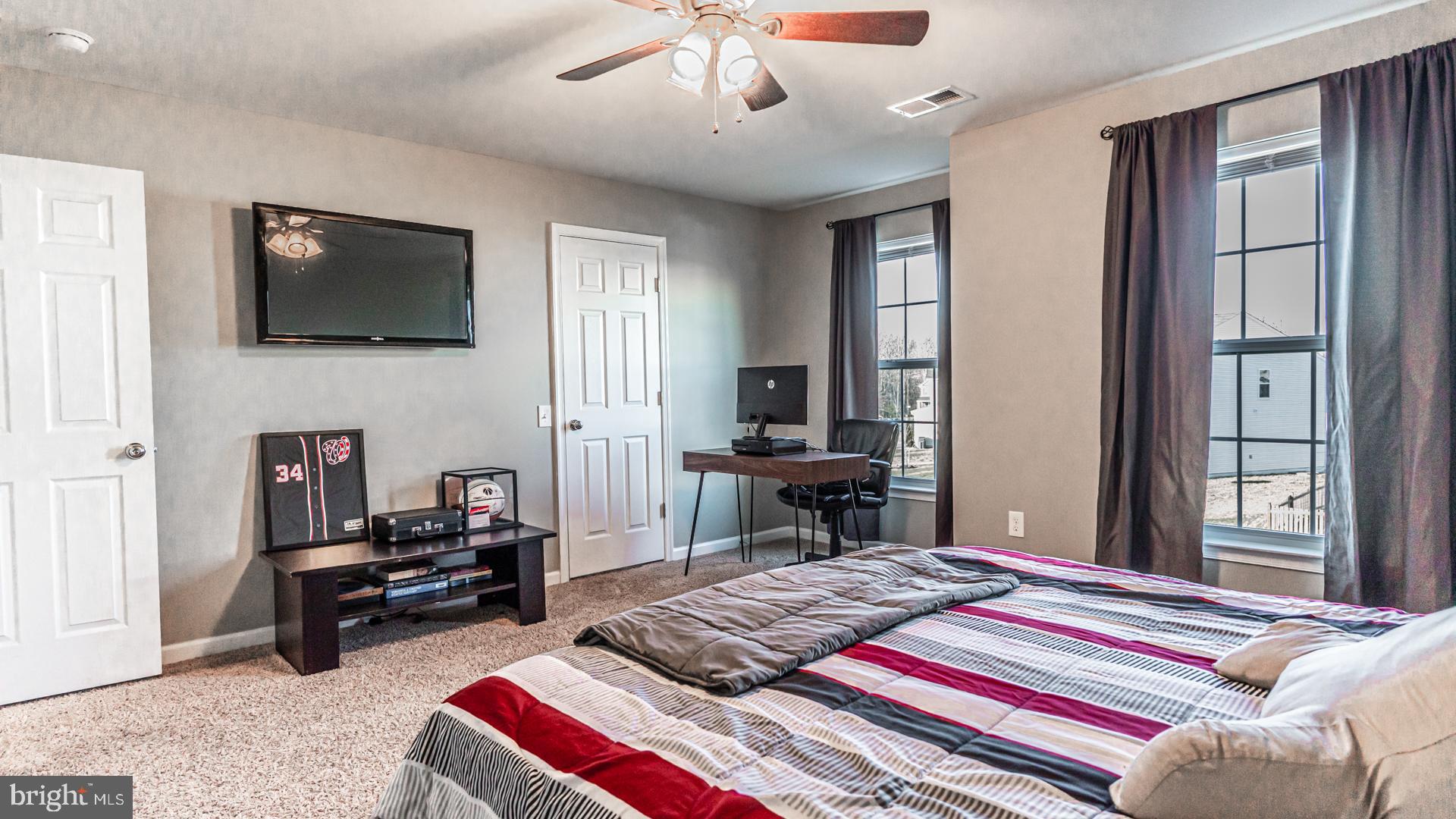 STAFFORD LAKES VILLAGE - Residential