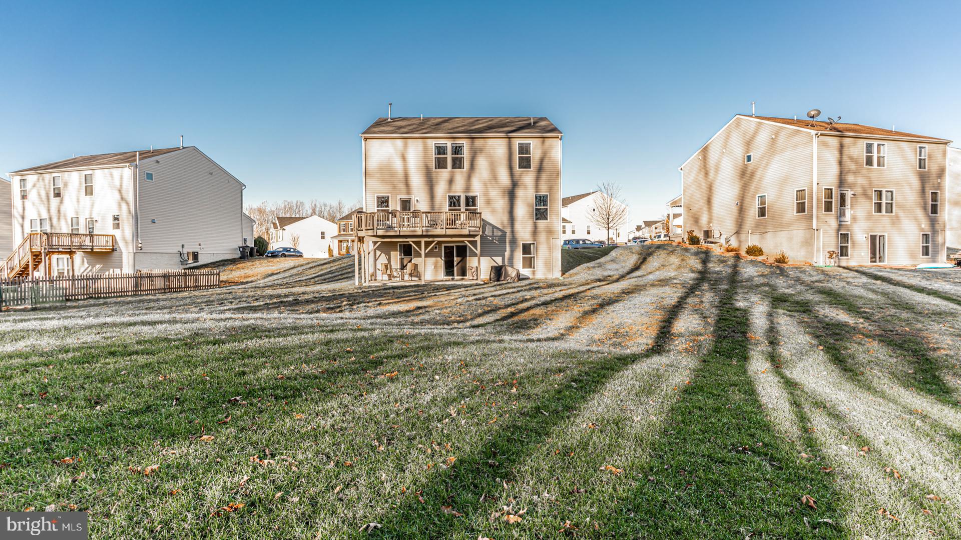 STAFFORD LAKES VILLAGE - Residential