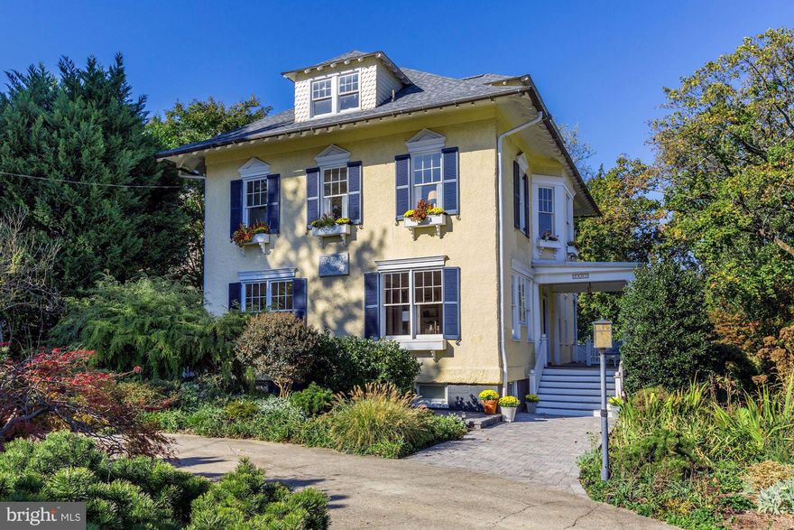 Quintessential Chevy Chase on stunning pool-sized lot of over 1/3 acre!Desirable block of impressive homes in popular Section 3, known for its welcoming&close-knit community.Spacious,light-filled&full of period detail w/modern amenities.4 fin levels.LR w/fp,wonderful Lib,formal DR,Chef's Kit+breakfast room overlooking grounds.6 BRs up,incl 2 room master.Low lev fam rm,poss in-law.Circular drive!