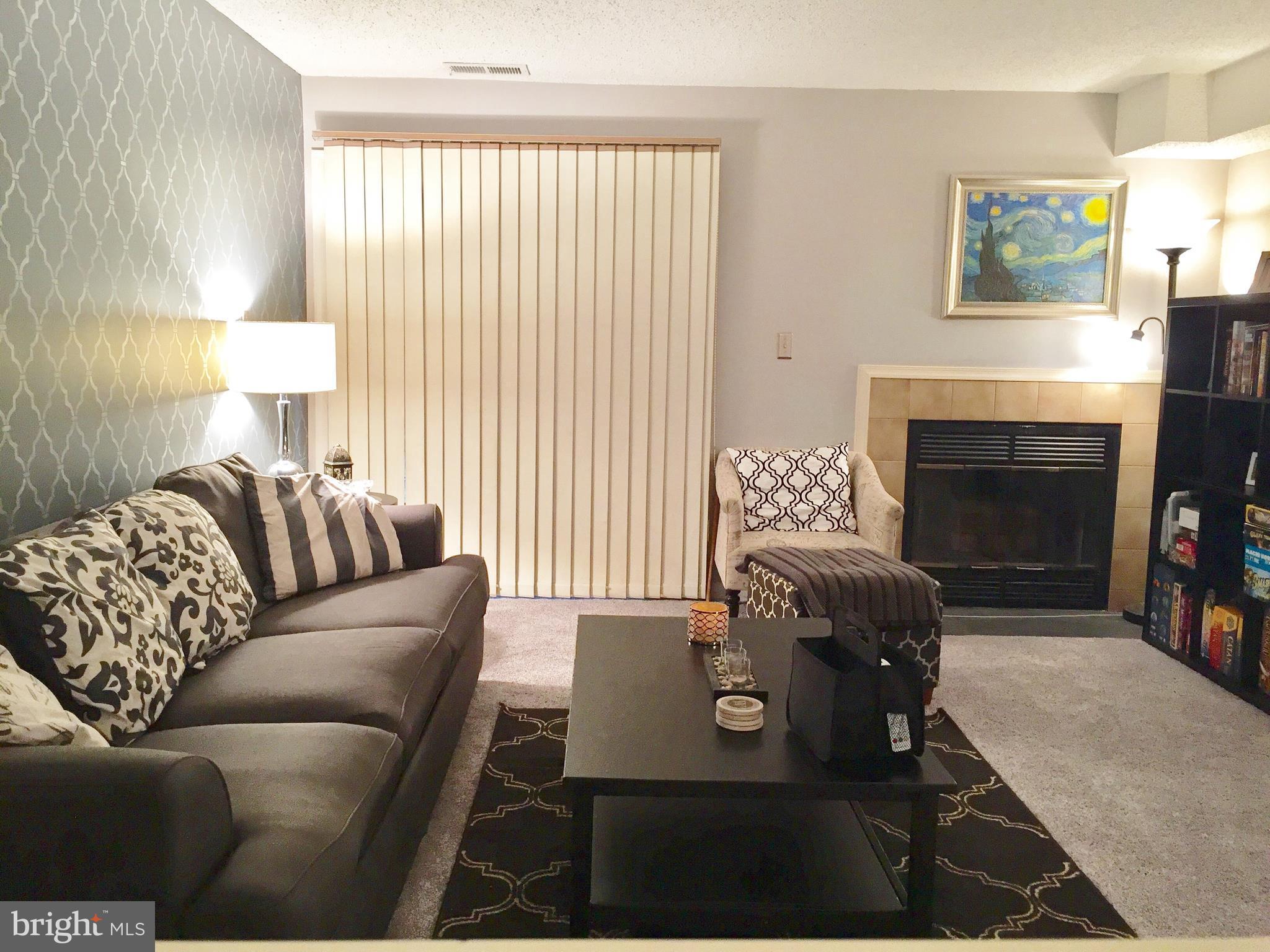 VICTORIA CROSSINGS AT MANCHESTER LAKES - Residential