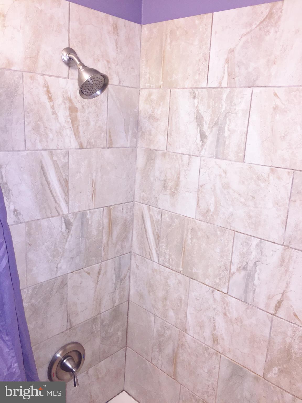 VICTORIA CROSSINGS AT MANCHESTER LAKES - Residential