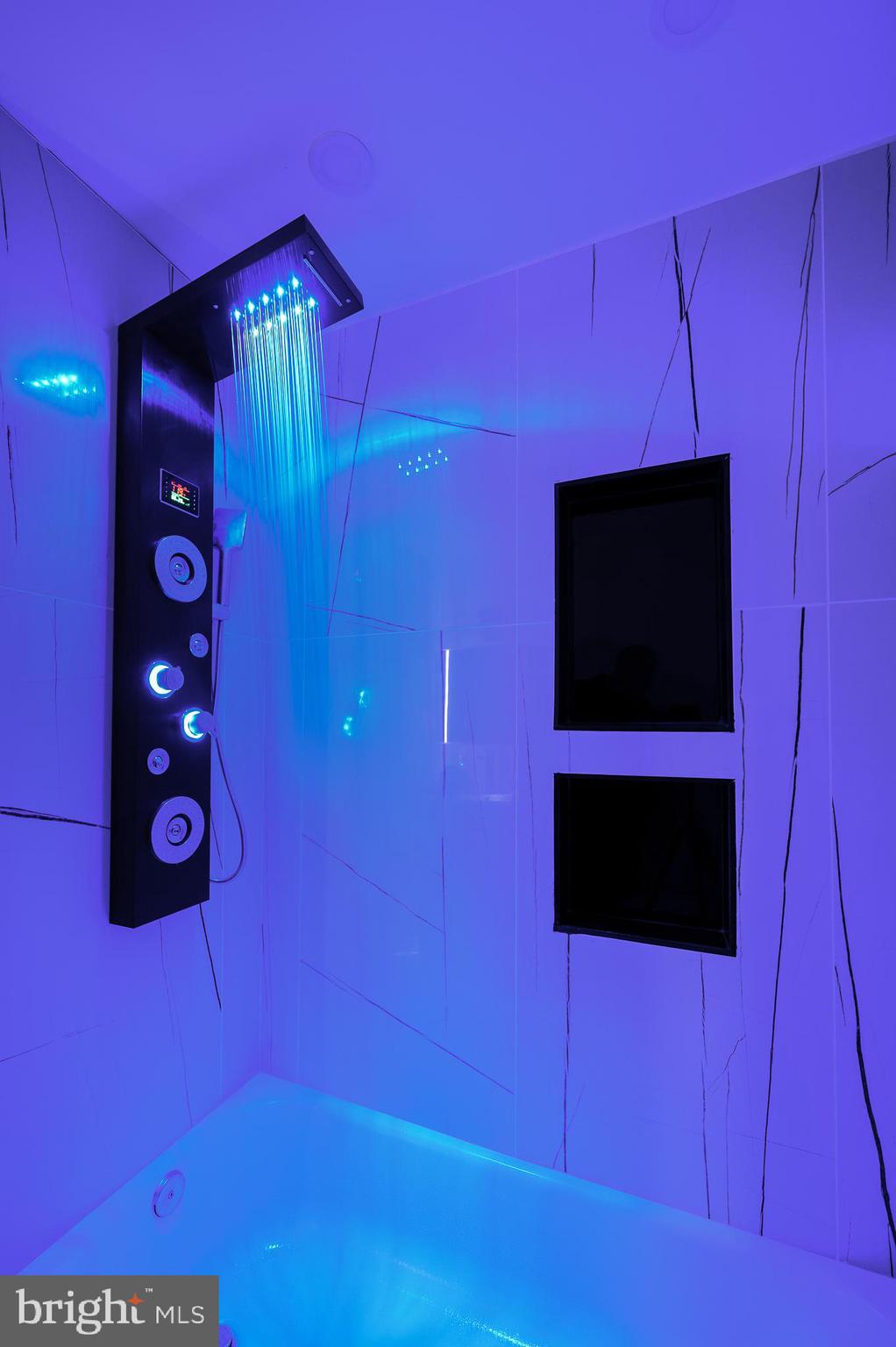 BROOKLYN - Residential