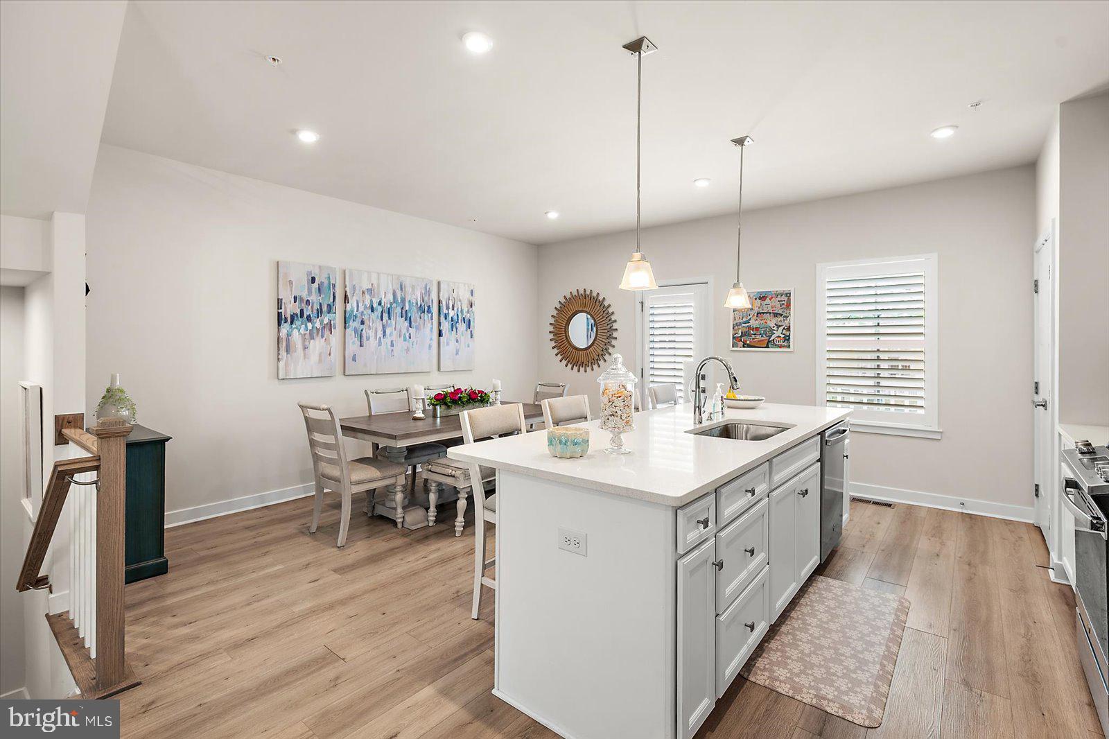 BAYSIDE - Residential