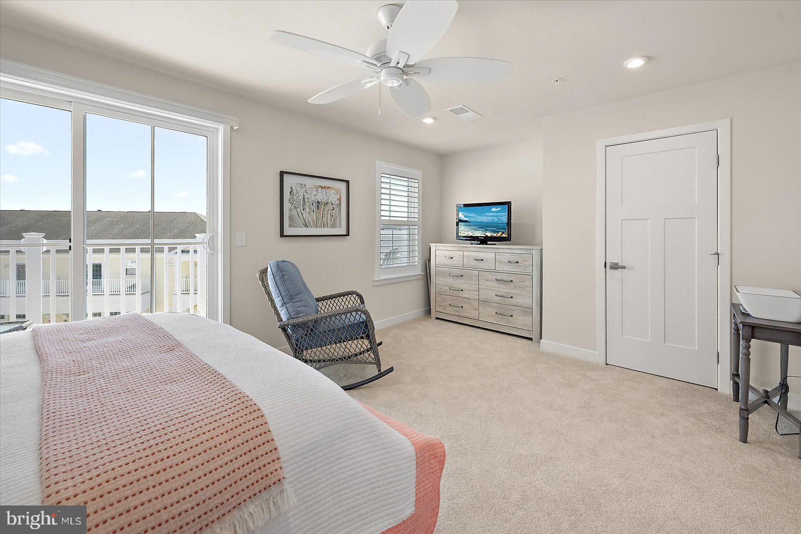 BAYSIDE - Residential