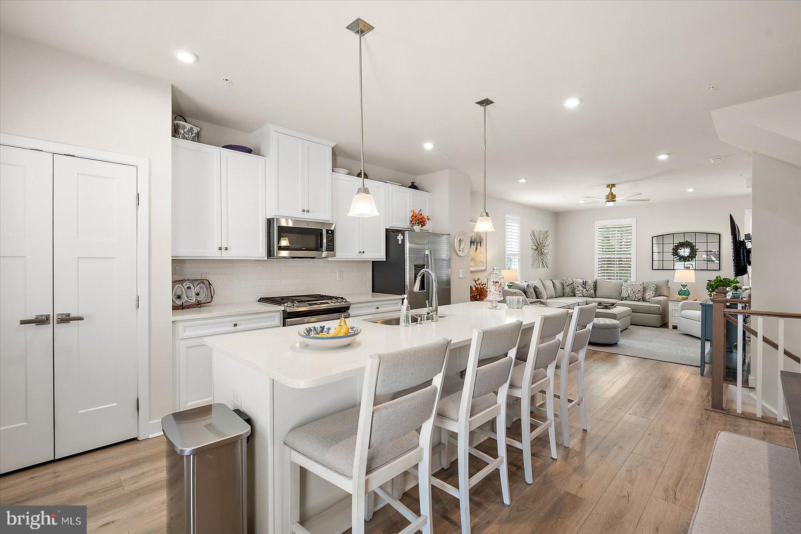 BAYSIDE - Residential