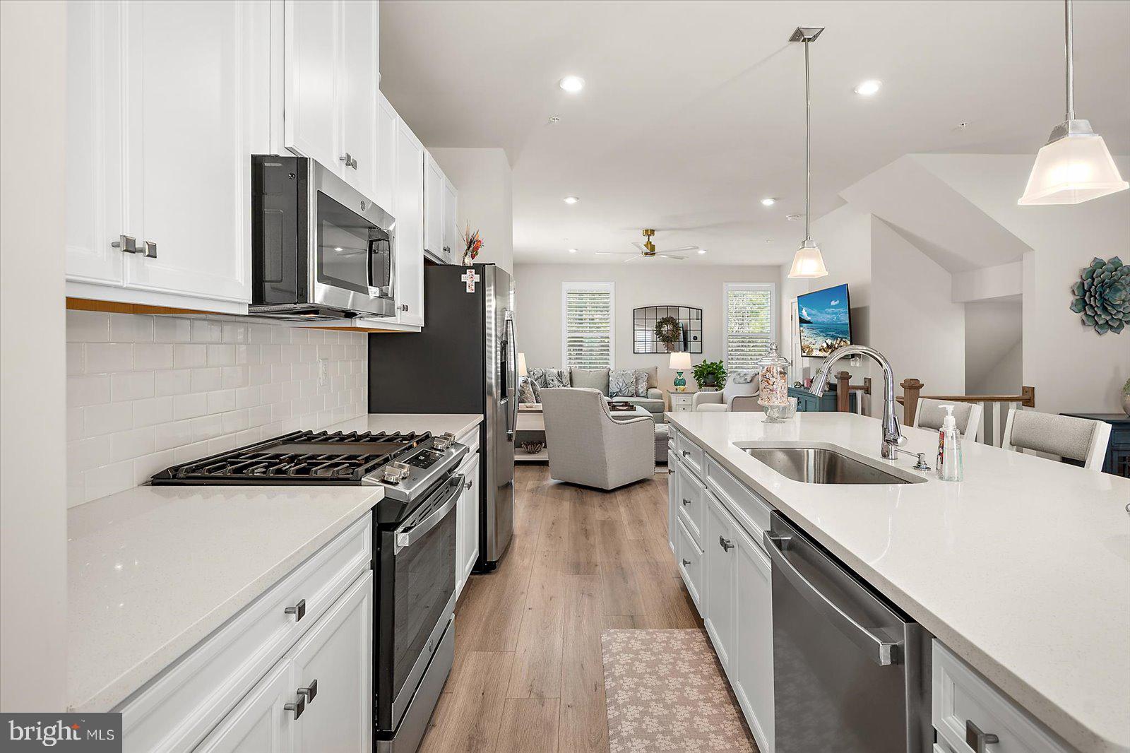 BAYSIDE - Residential