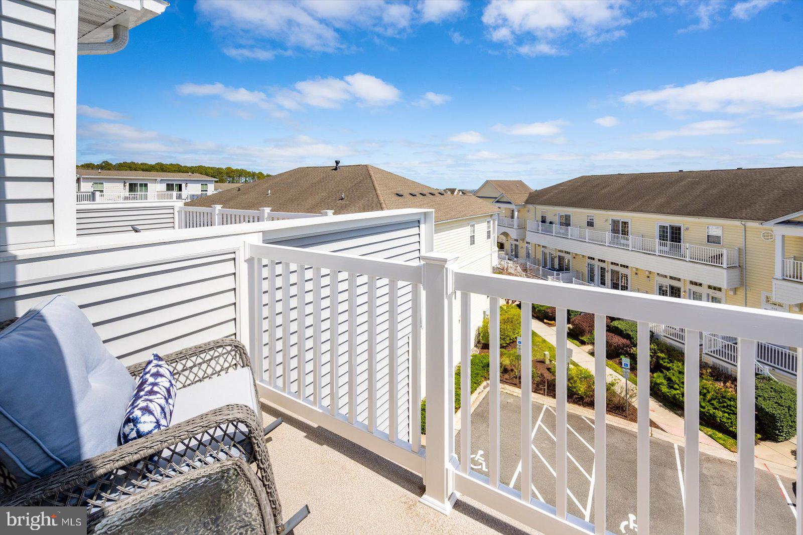 BAYSIDE - Residential