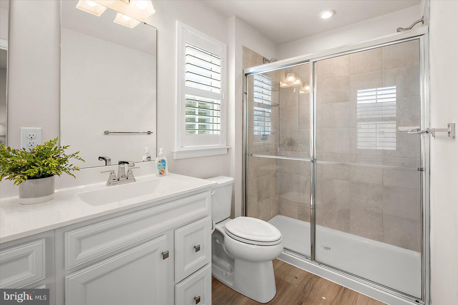 BAYSIDE - Residential