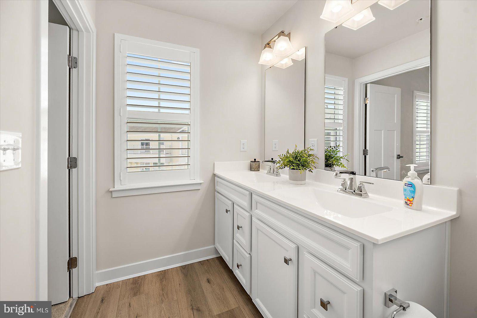 BAYSIDE - Residential