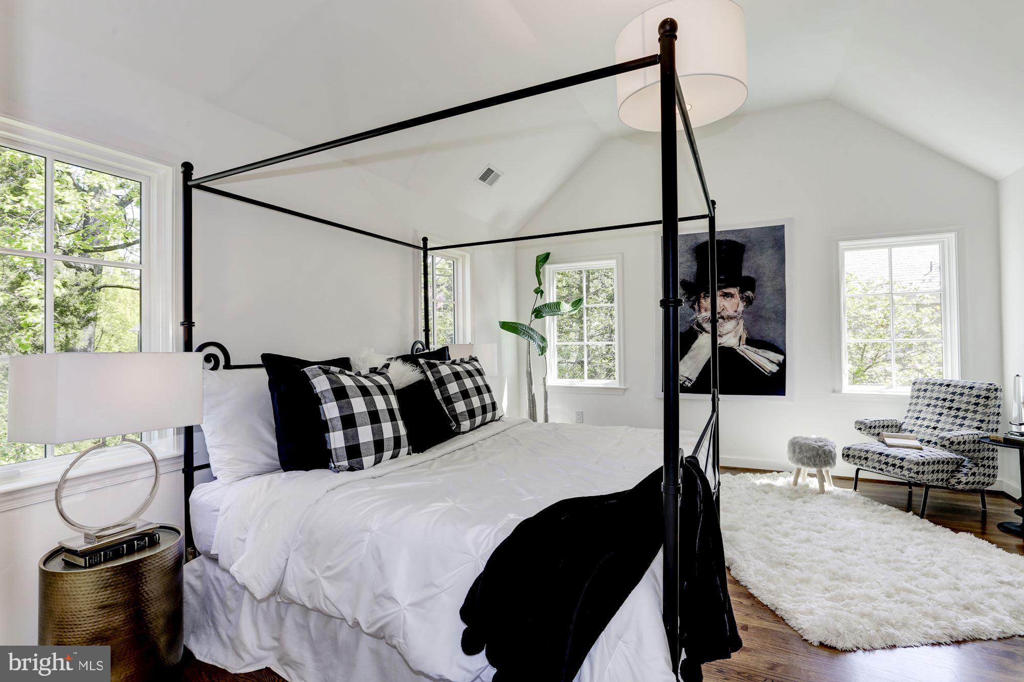 CHEVY CHASE - Residential