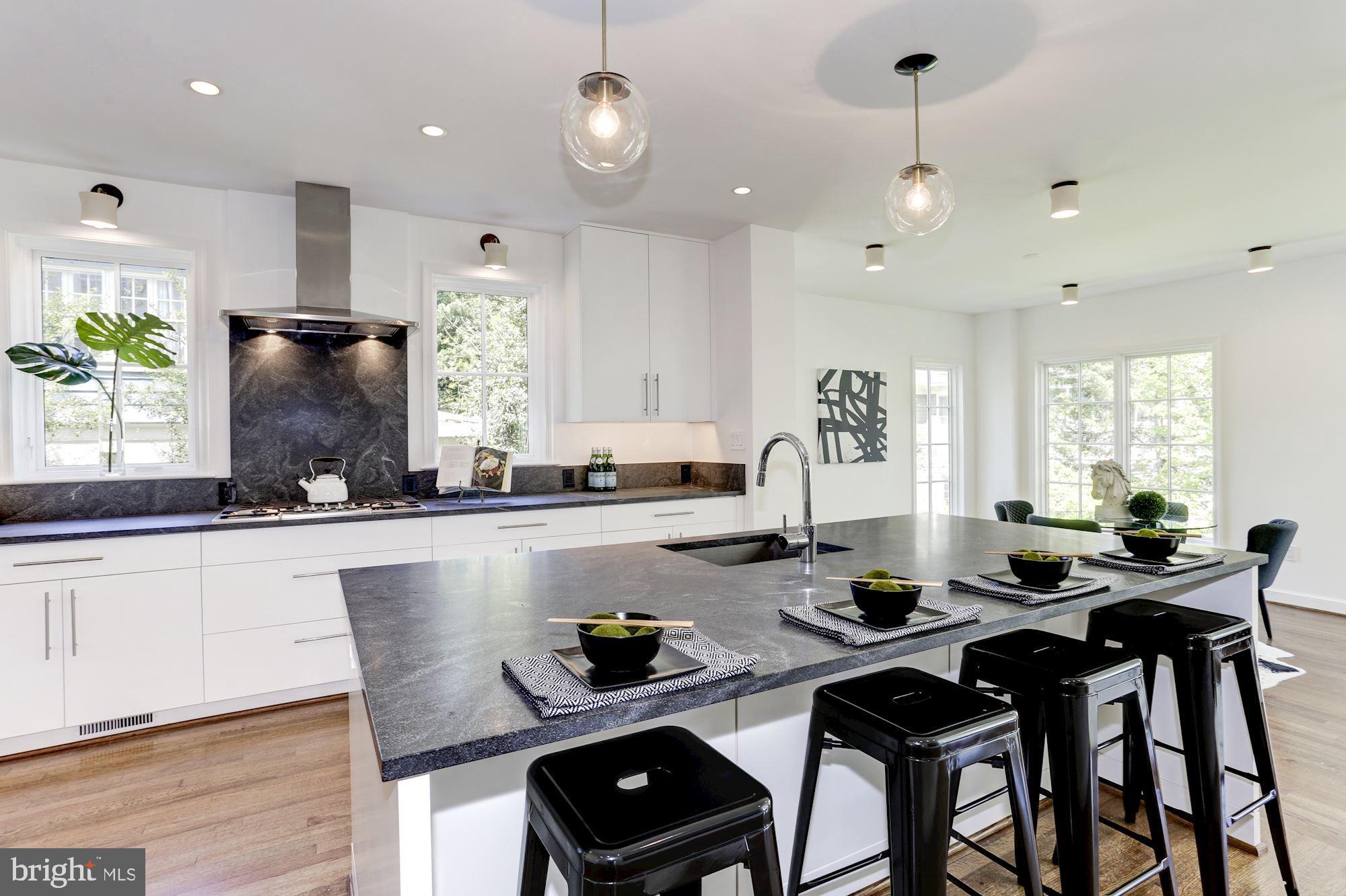 CHEVY CHASE - Residential