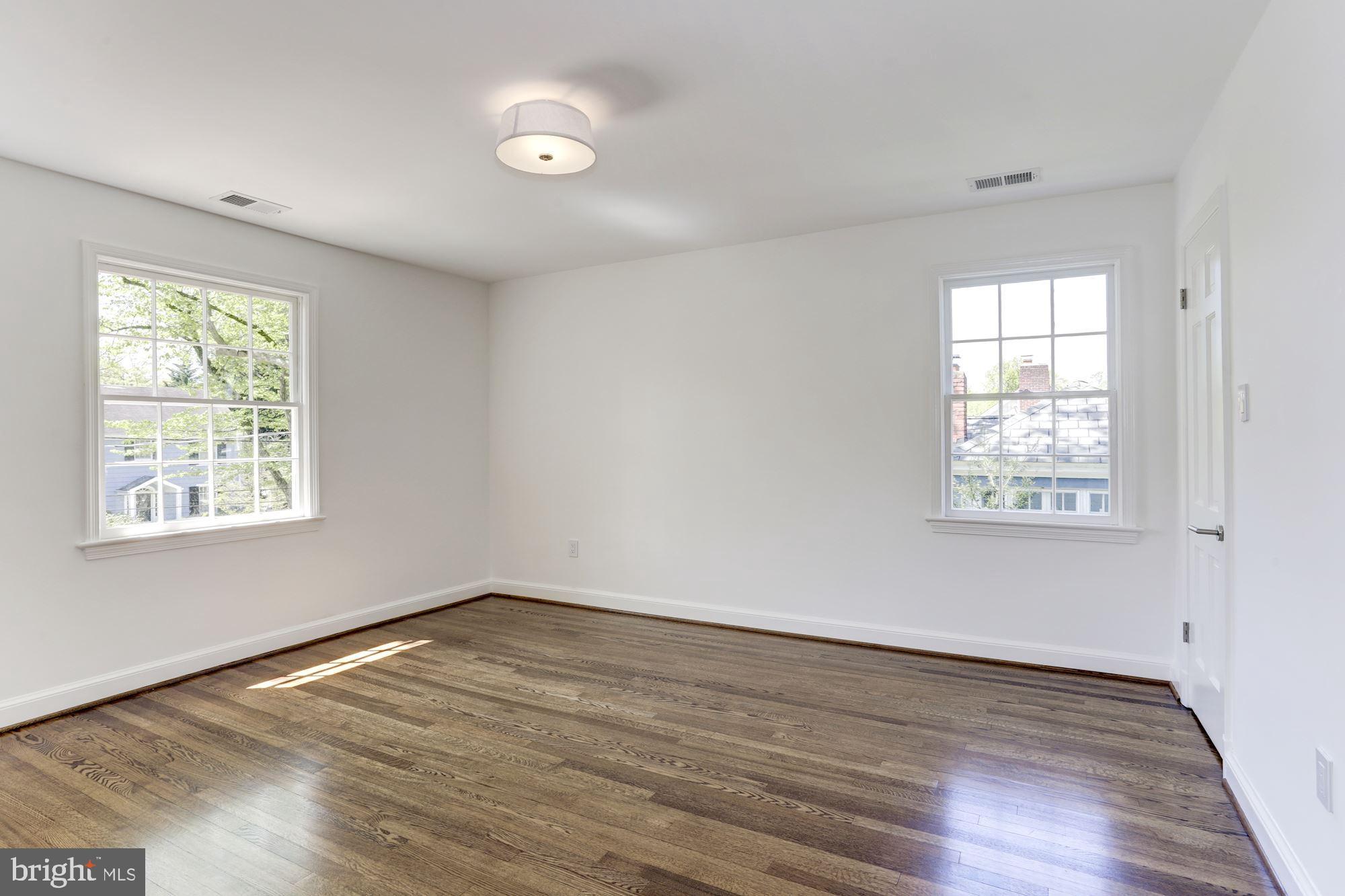 CHEVY CHASE - Residential