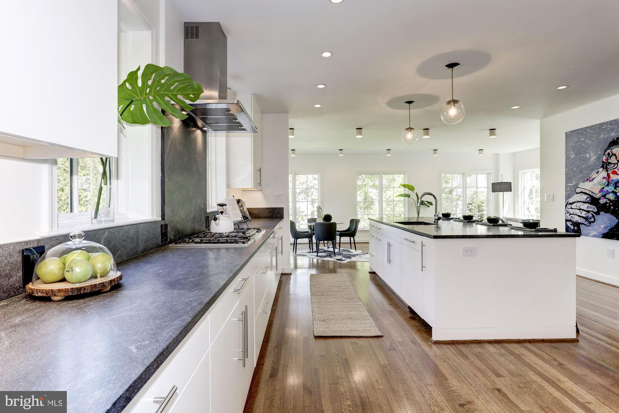 CHEVY CHASE - Residential