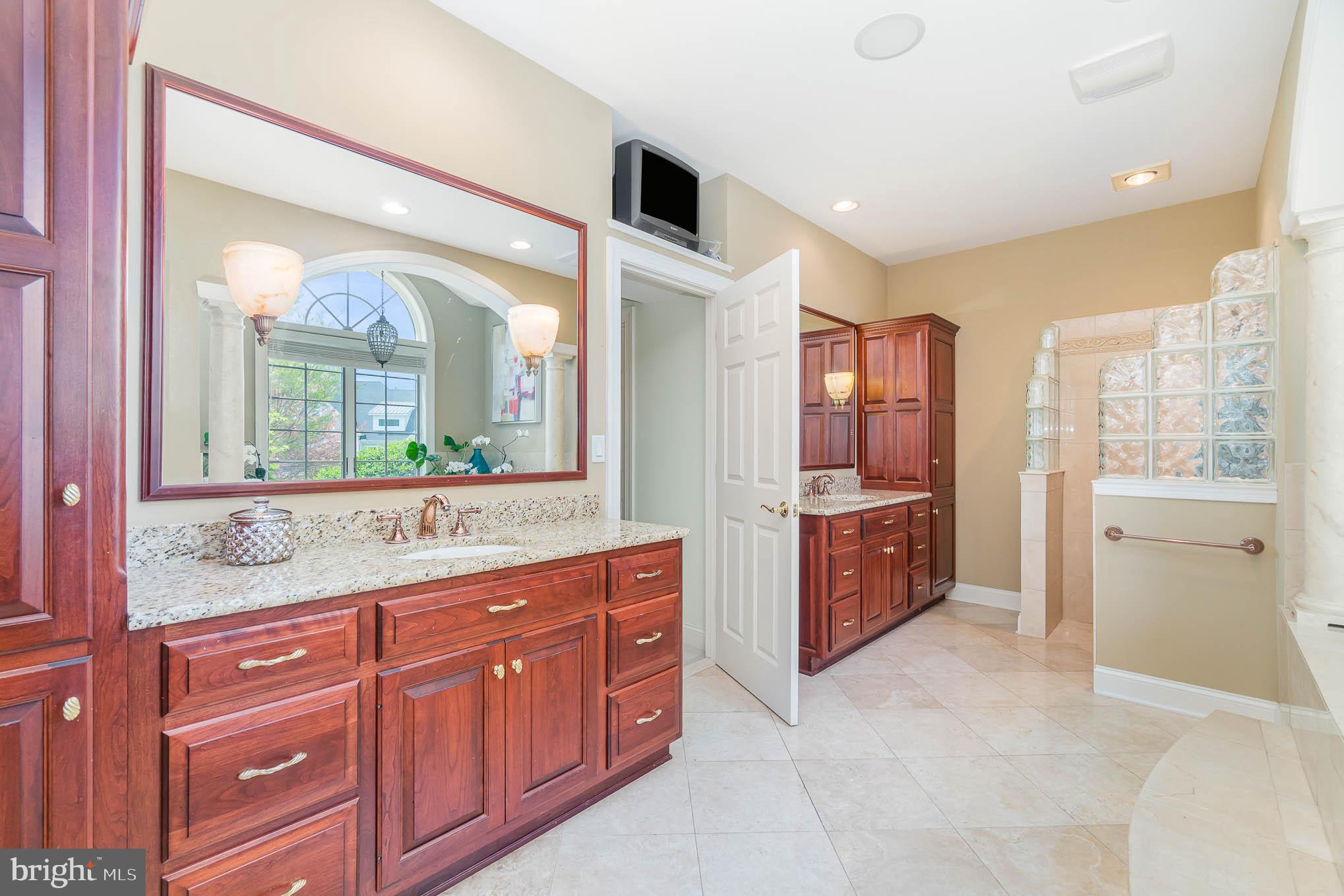 LINDENWOOD - Residential