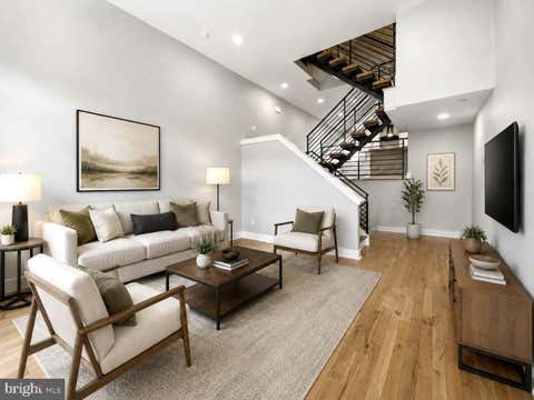 Townhouse For Sale - 2313 Ellsworth Street<br/> PHILADELPHIA, PA 19146