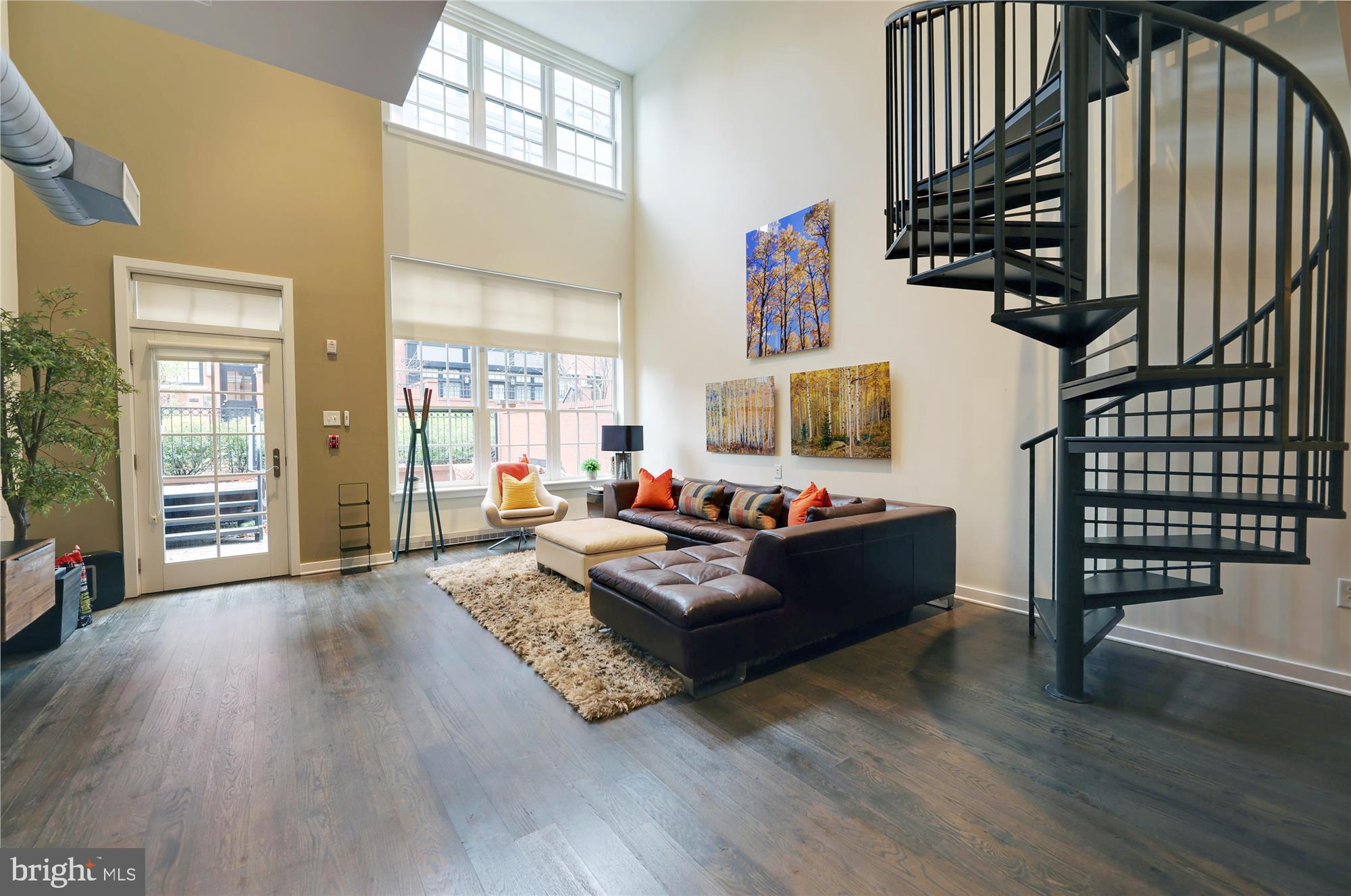 GASLIGHT SQUARE - Residential Lease