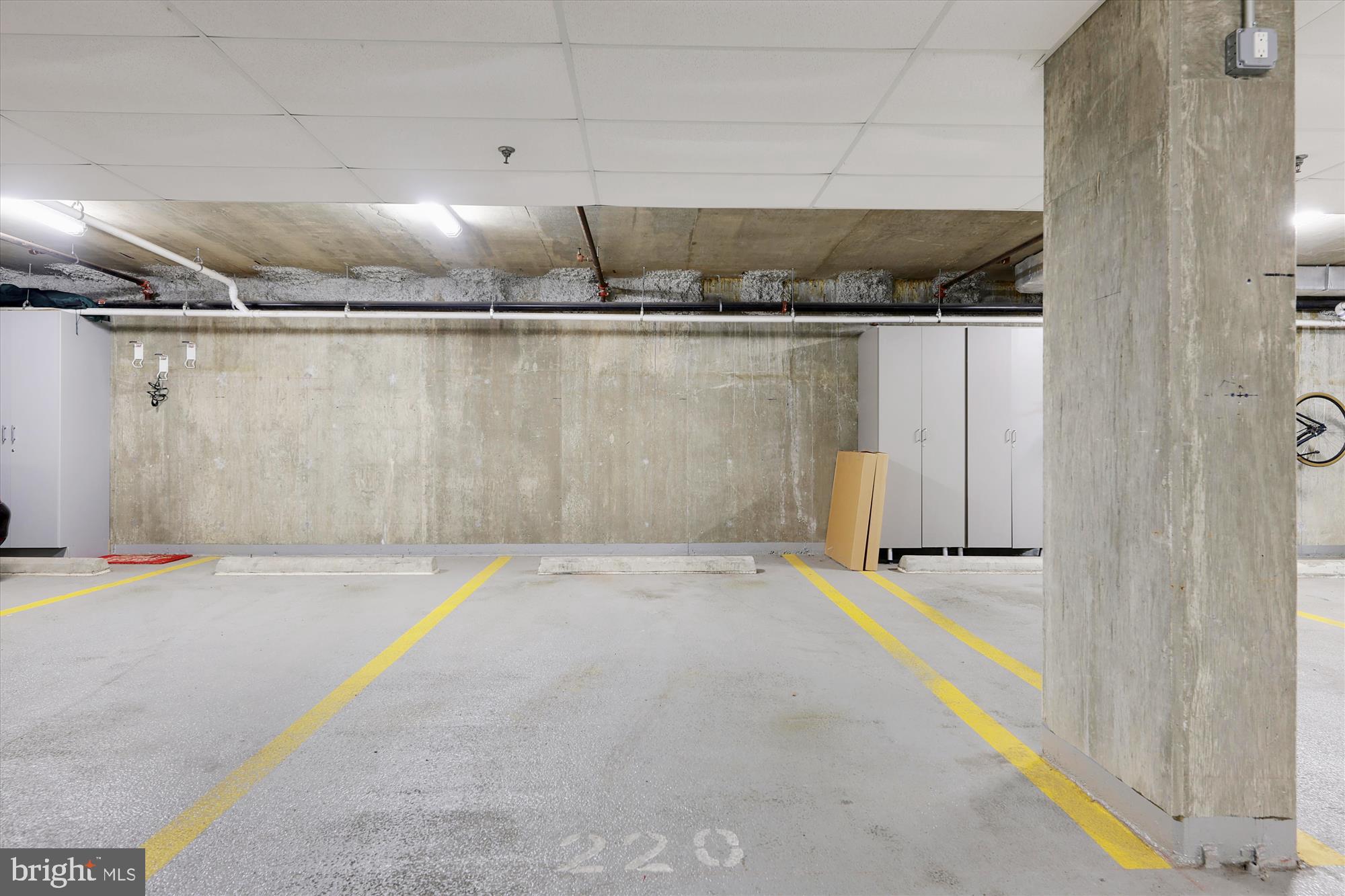 GASLIGHT SQUARE - Residential Lease