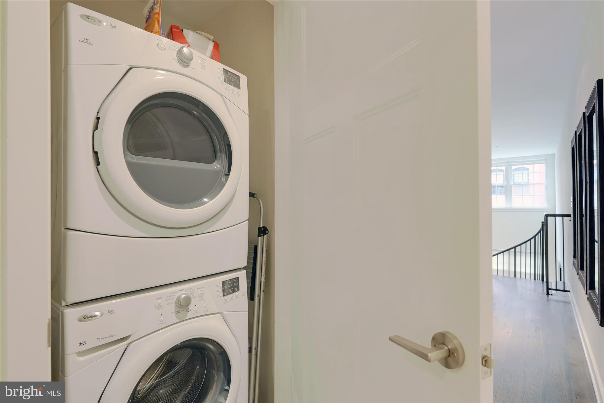 GASLIGHT SQUARE - Residential Lease