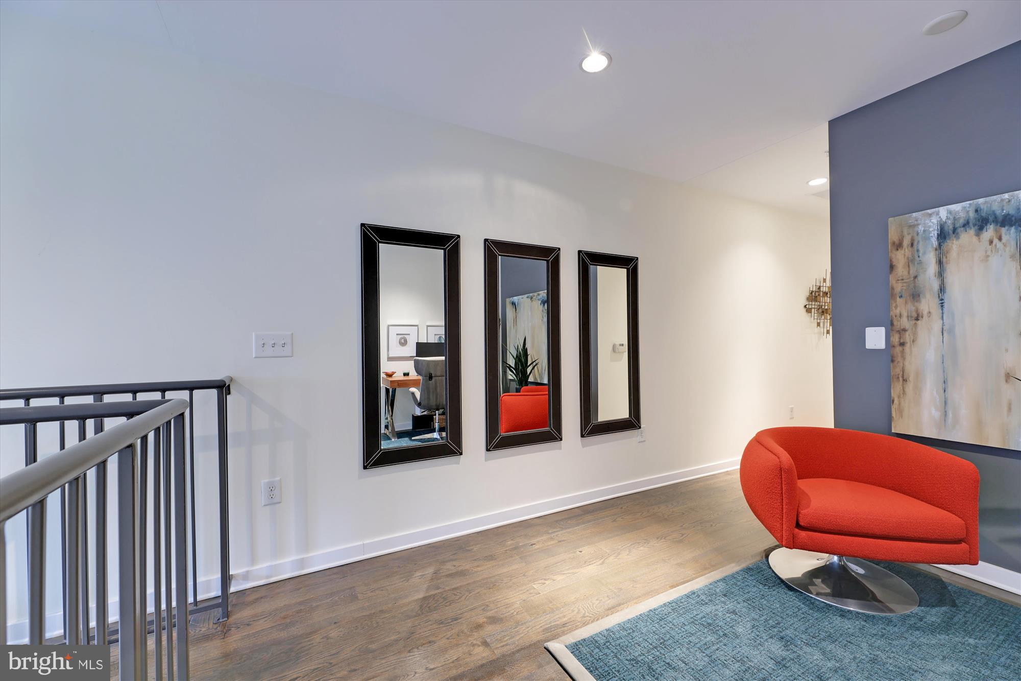 GASLIGHT SQUARE - Residential Lease