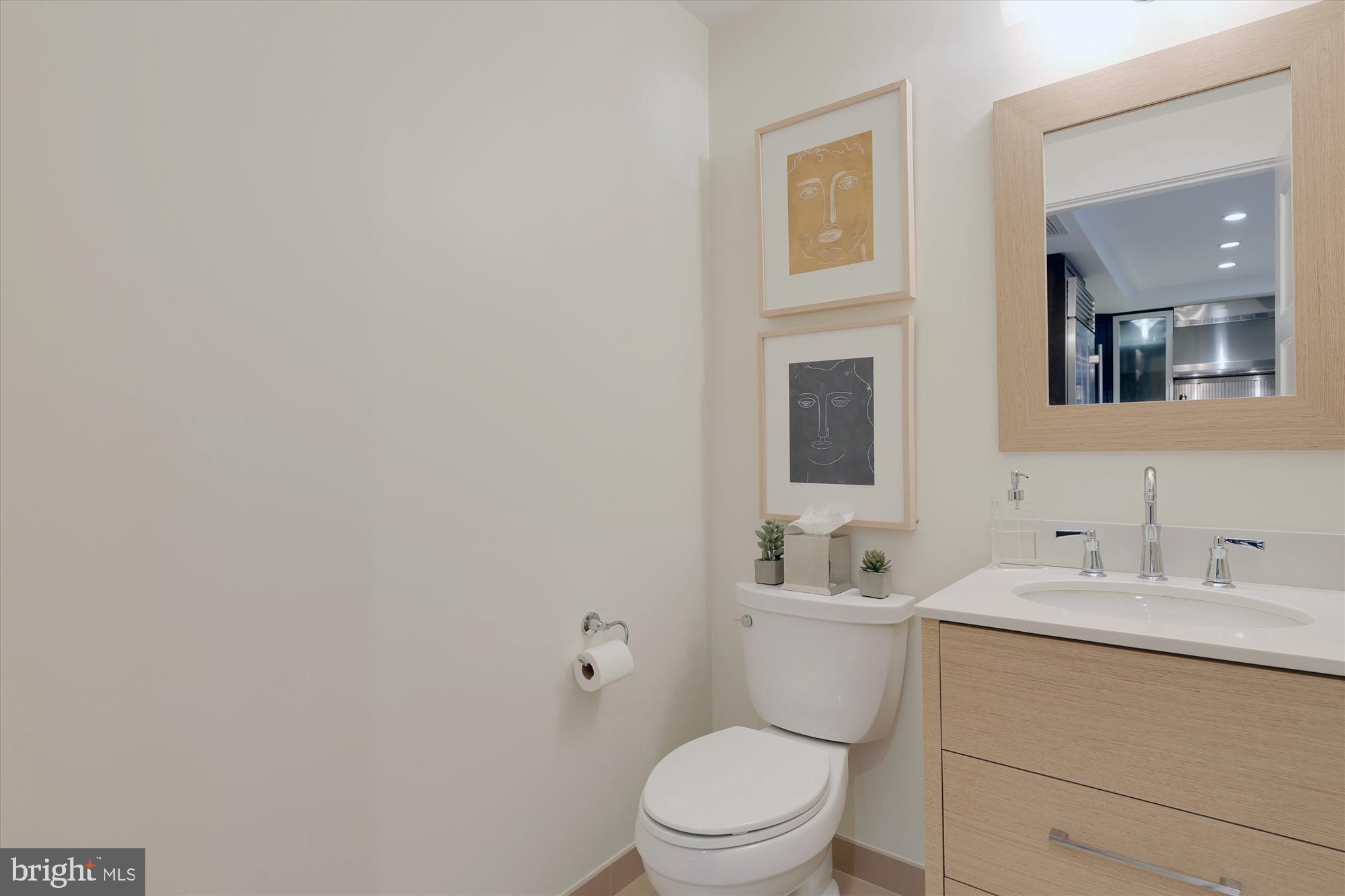 GASLIGHT SQUARE - Residential Lease