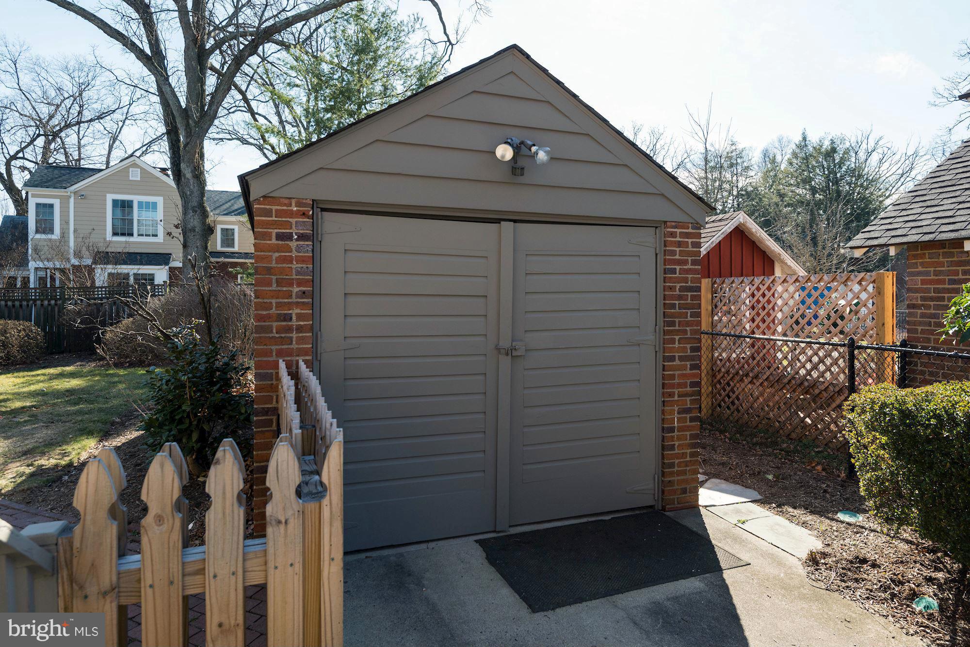 LYON PARK - Residential