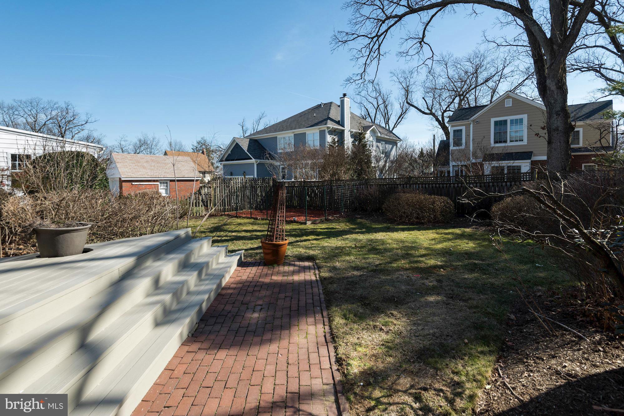 LYON PARK - Residential