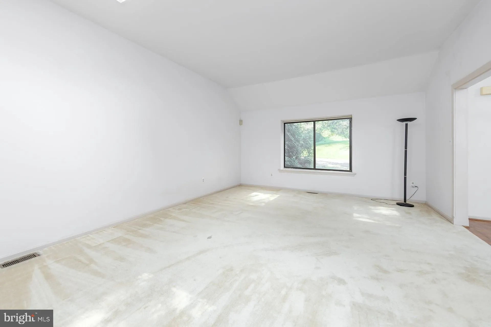 Voorhees, New Jersey 08043, United States, 3 Bedrooms Bedrooms, ,3 BathroomsBathrooms,Residential,Active,178406