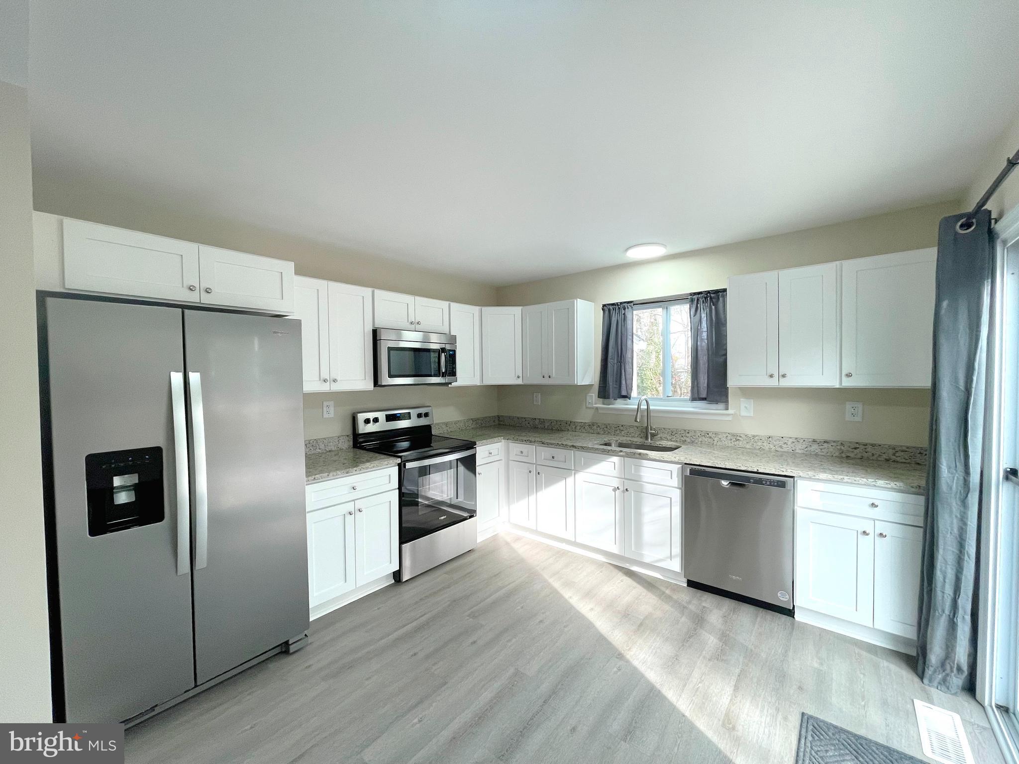 WAKEFIELD - Residential