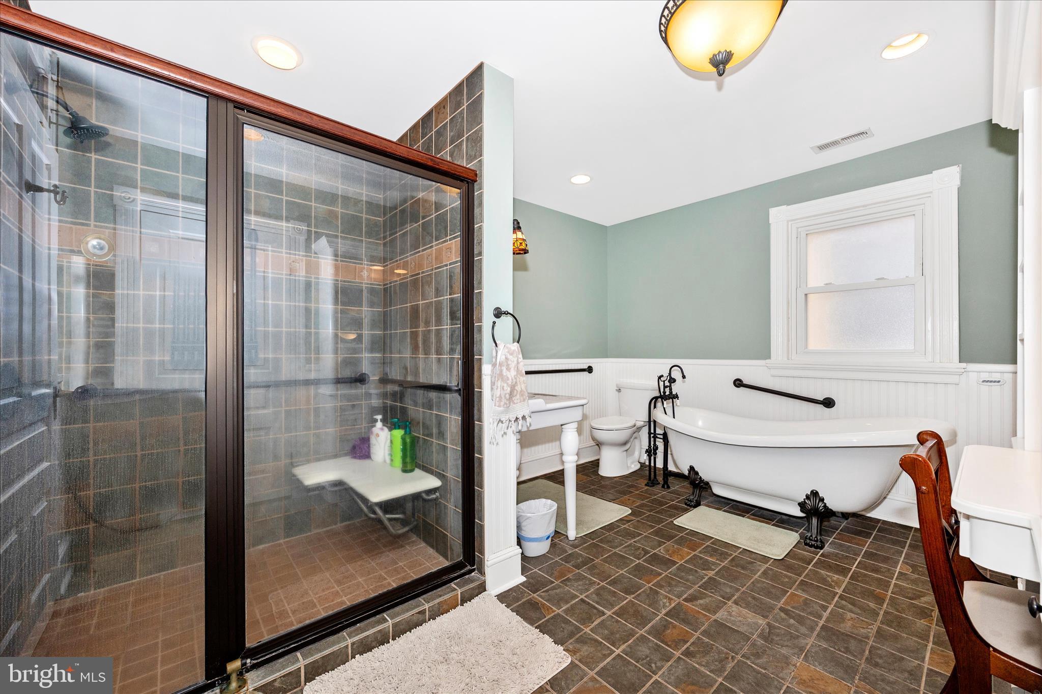 MIDDLETOWN - Residential