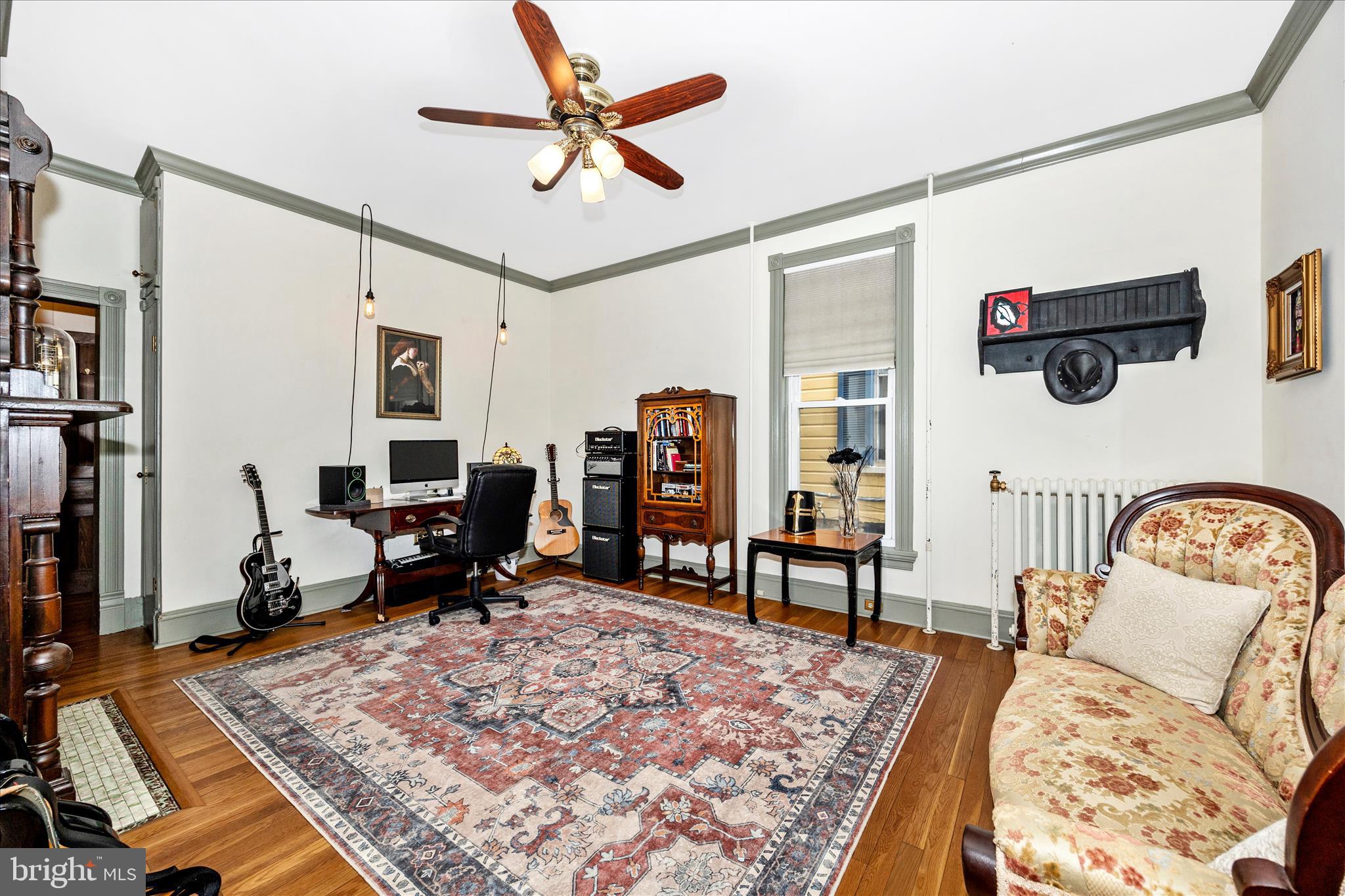 MIDDLETOWN - Residential