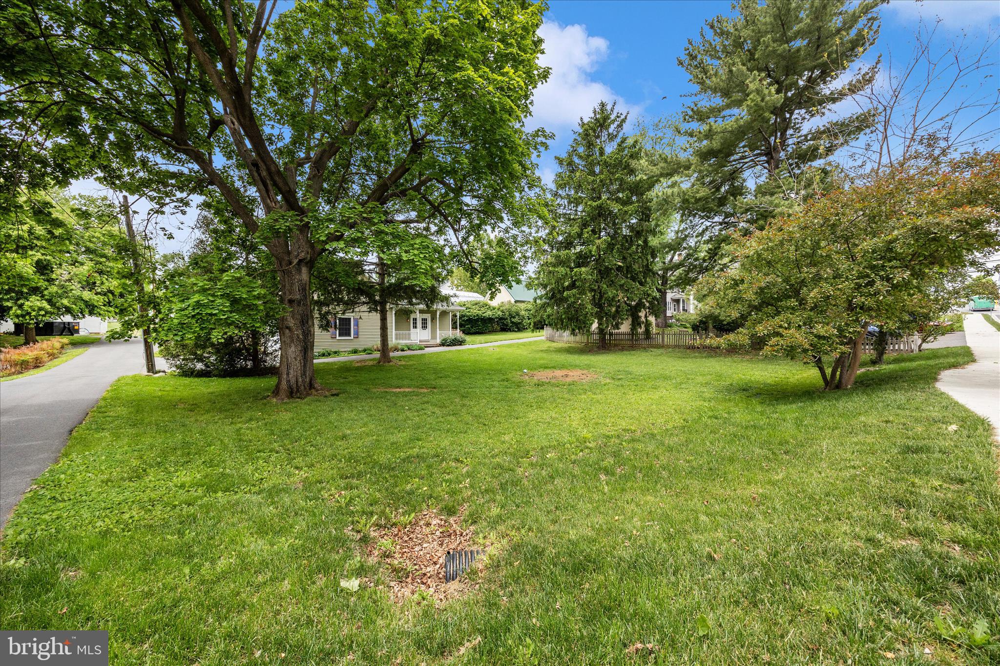MIDDLETOWN - Residential