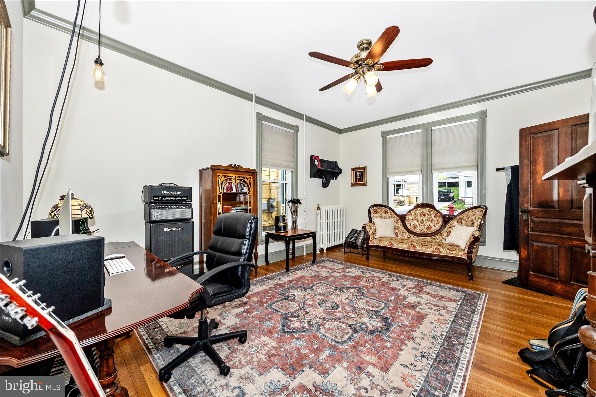 MIDDLETOWN - Residential