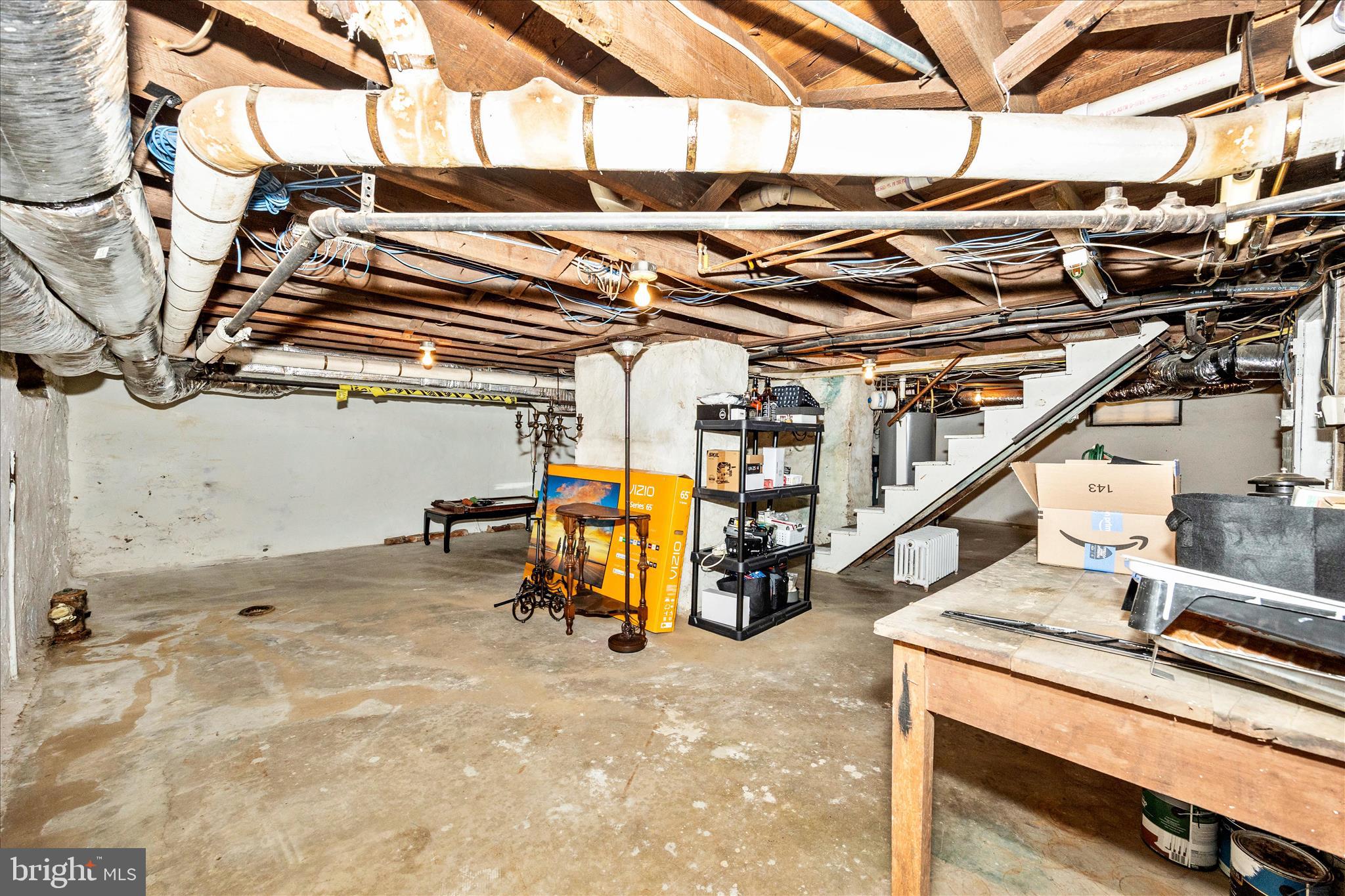 MIDDLETOWN - Residential