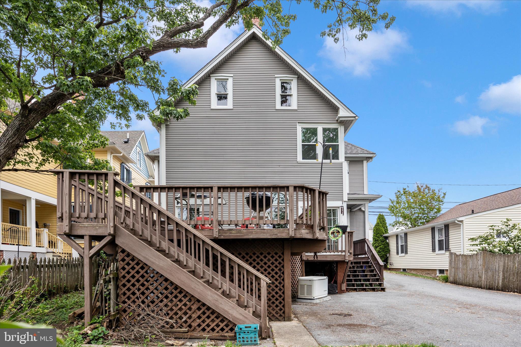 MIDDLETOWN - Residential