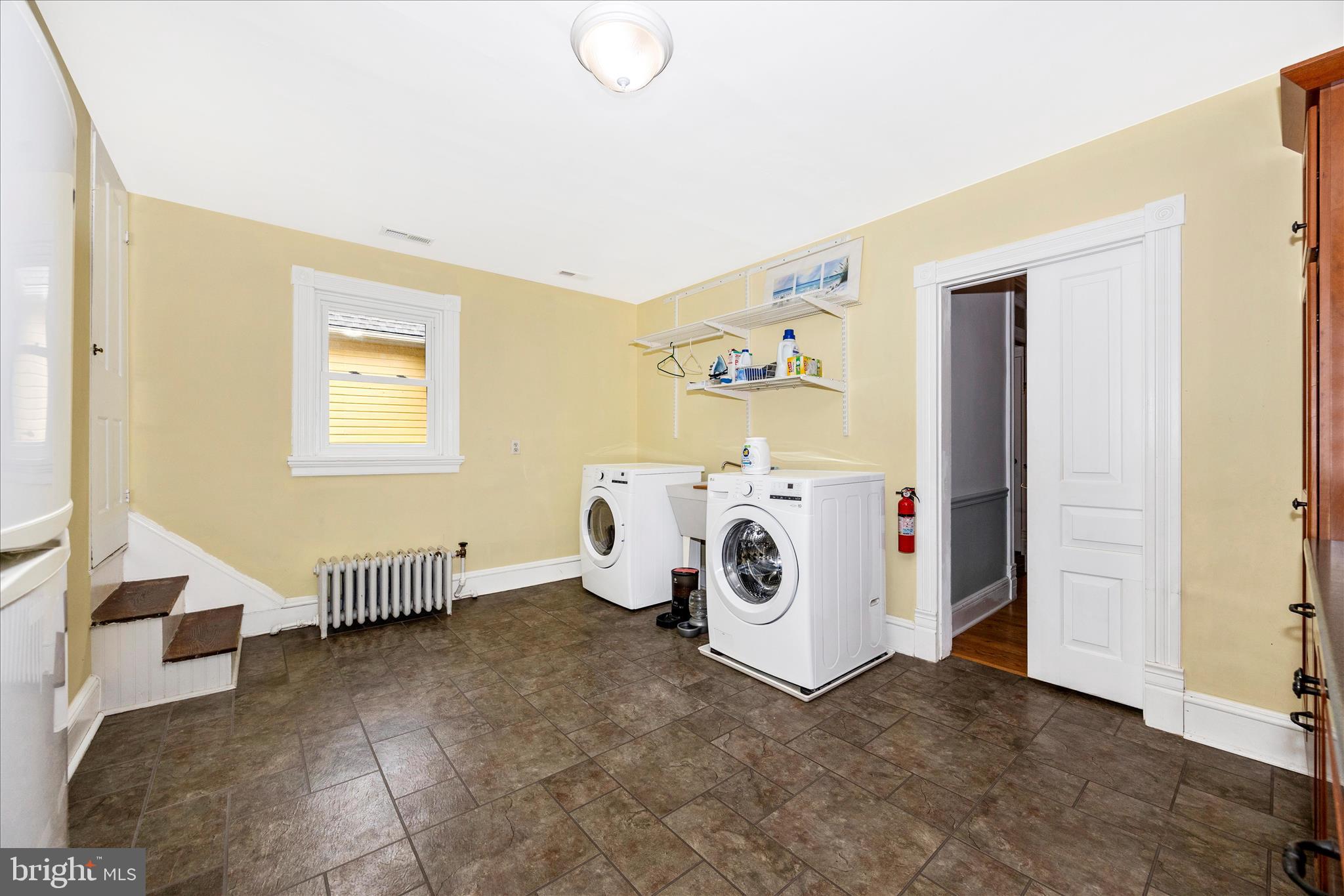 MIDDLETOWN - Residential