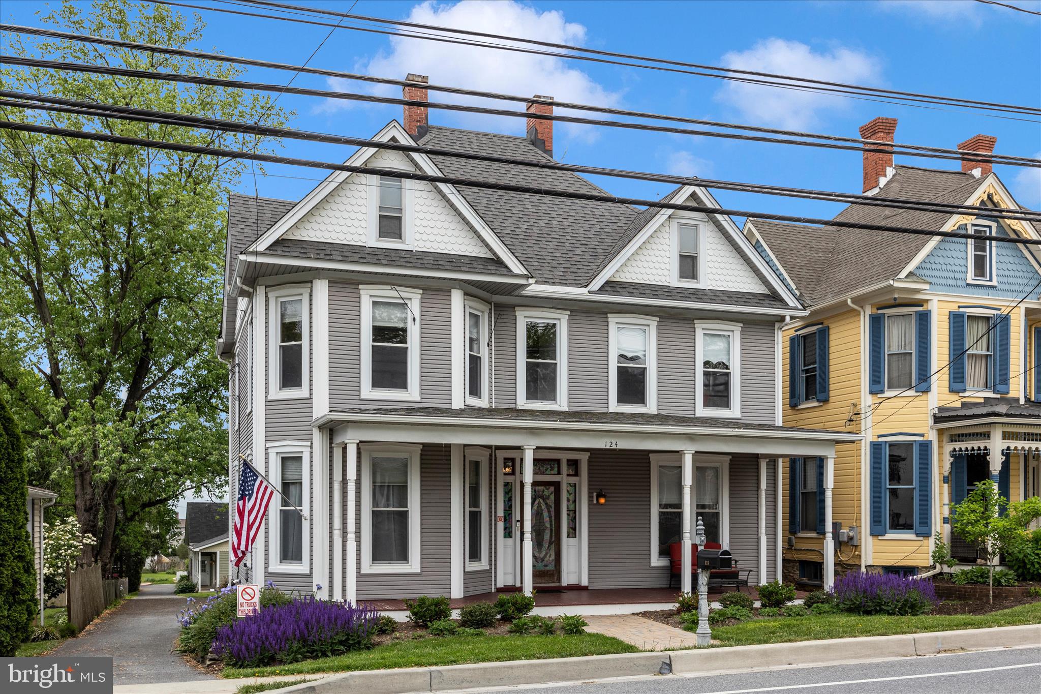 MIDDLETOWN - Residential